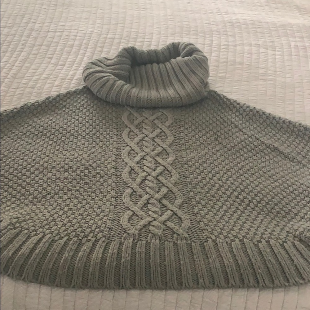 Grey shawl (one size)